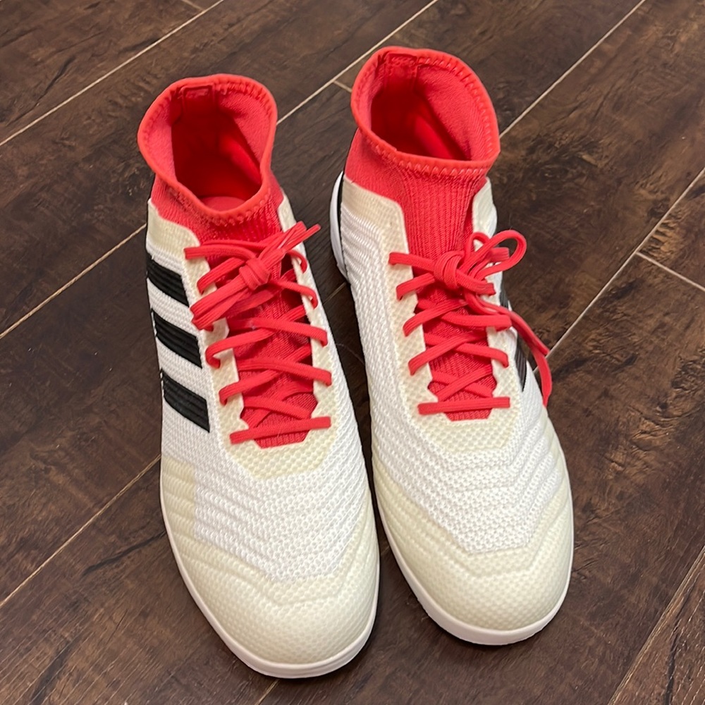 Indoor Adidas soccer shoes - Predator